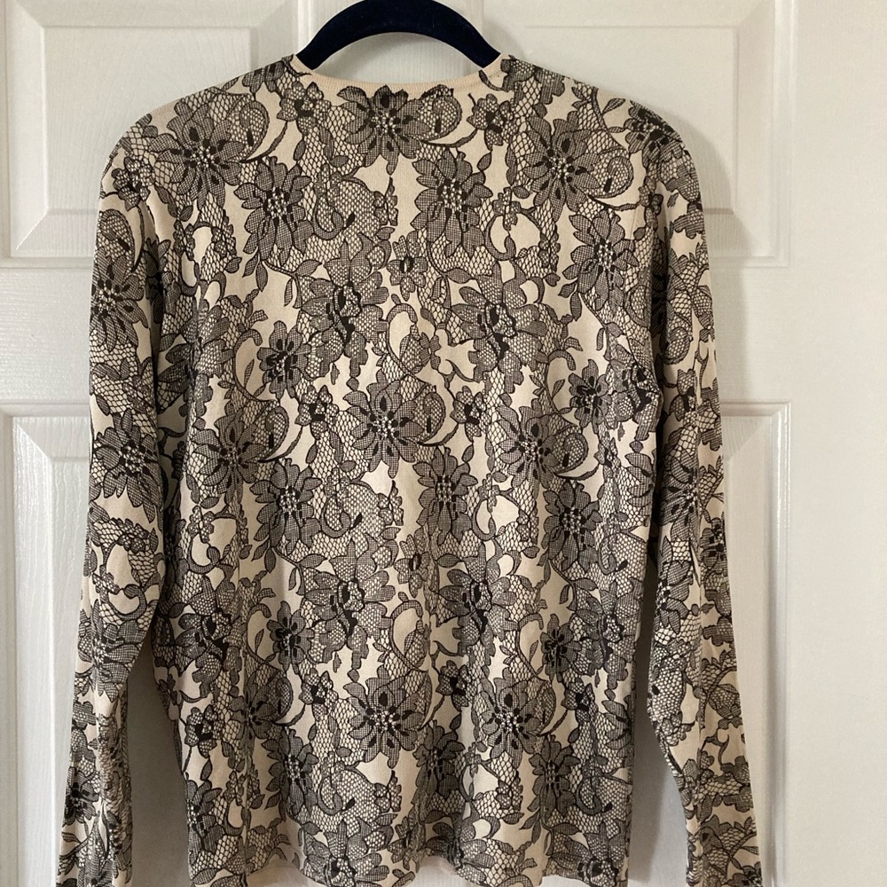 Sweater - Picture 2 of 6